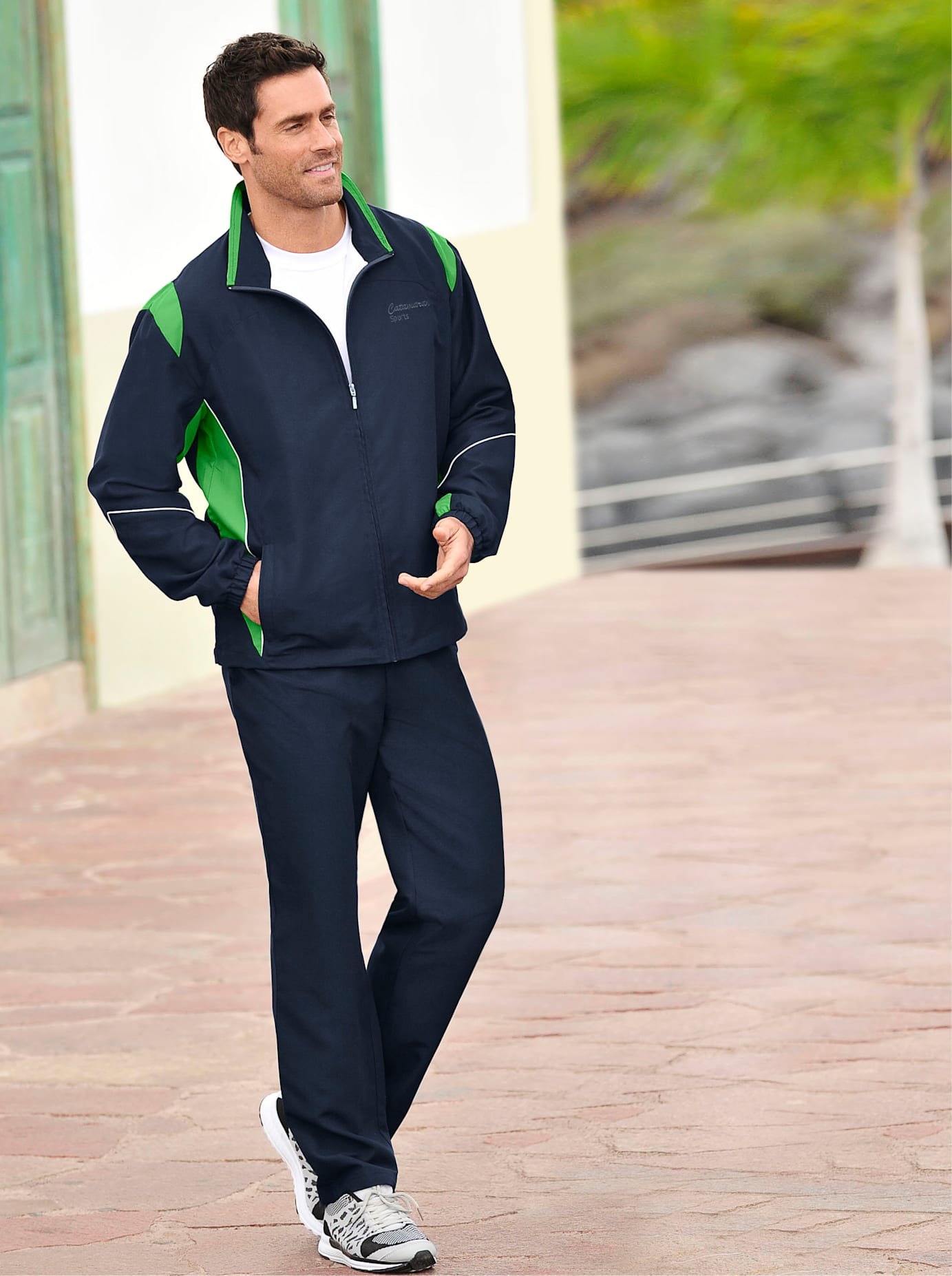 Freizeitanzug CATAMARAN, Herren, Gr. 62, grün (grün, marine), 100% Polyester, Sportanzüge Image
