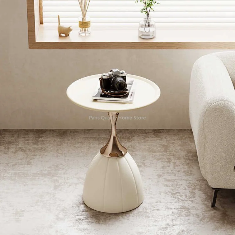 Nordic Neue Creme Stil Ins Sofa Seite Licht Luxus Balkon Kleine Runde Tisch Schlafzimmer Bett Tisch Creme Stil Kaffee Tisch