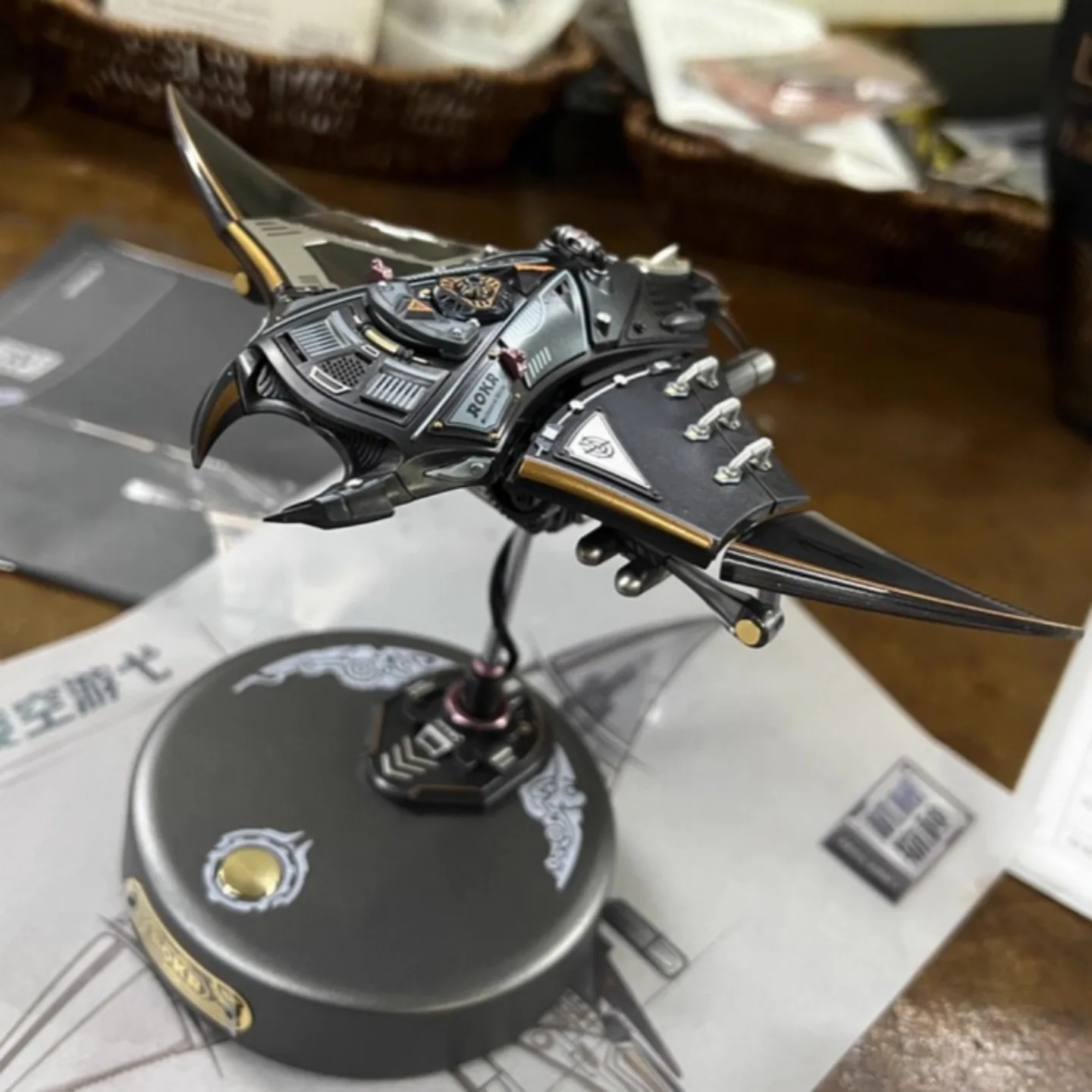 Manta Ray Mechanischer Manta Ray DIY-Montagemodellbausatz 100+ 3D-Gravur beweglich mit Lichtern Desktop-Ornamente Spielzeug Image