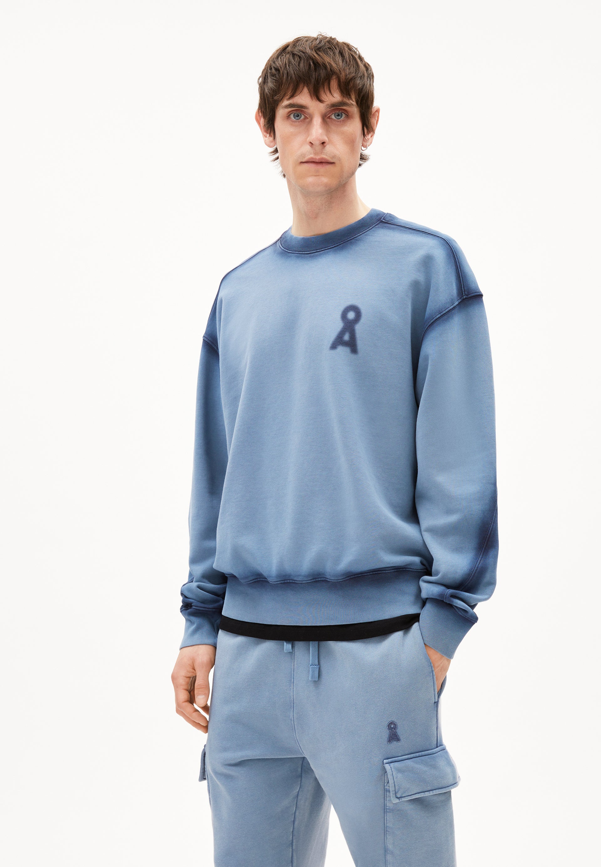 EMAAL GMT DYE SPRAY | Sweatshirt aus Bio-Baumwolle - blau (M) Image