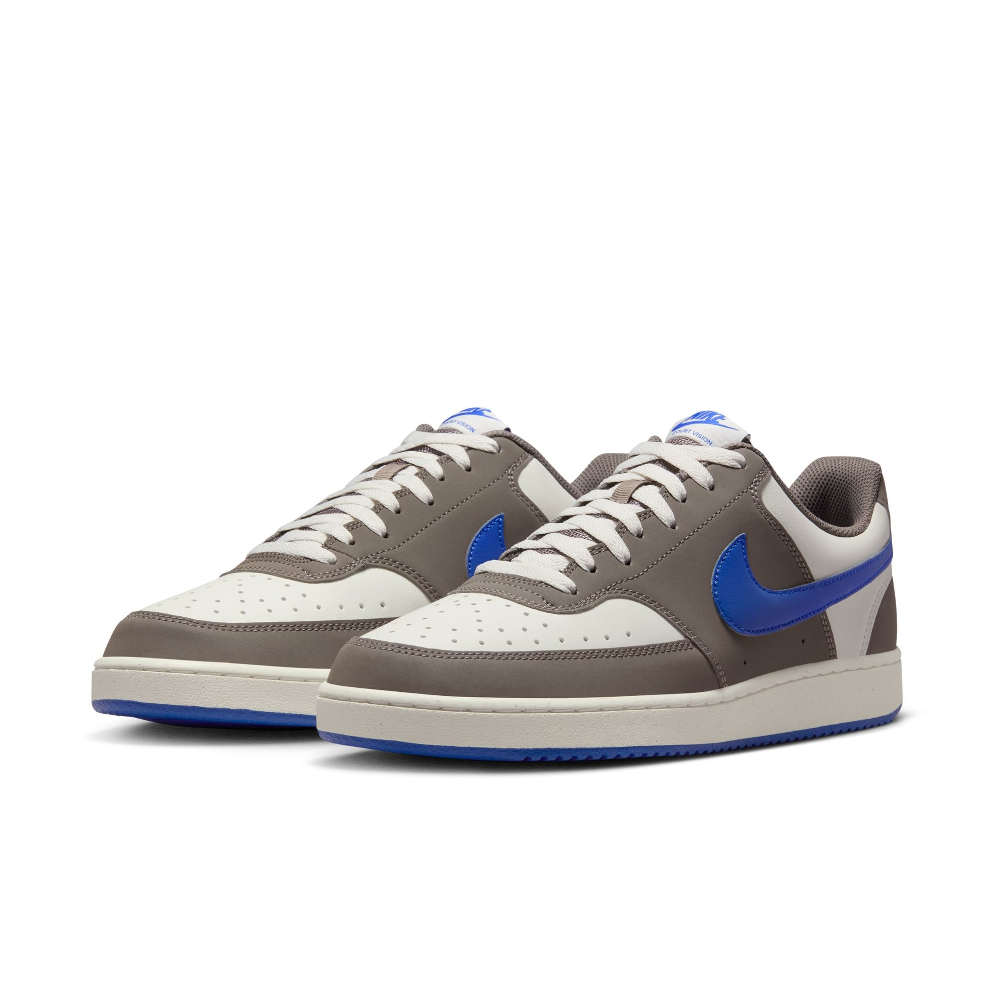 Sneaker NIKE SPORTSWEAR "NIKE COURT VISION LO P NB", Herren, Gr. 42,5, sail, hyper royal, cave stone, Synthetik, Schuhe Sneaker, inspiriert vom Design des Nike Air Force
