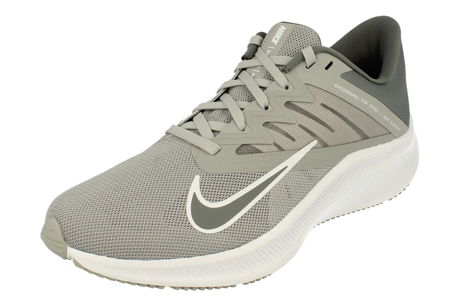 Nike Quest 3 Herren Grau Turnschuhe EU 41 / UK 7,5