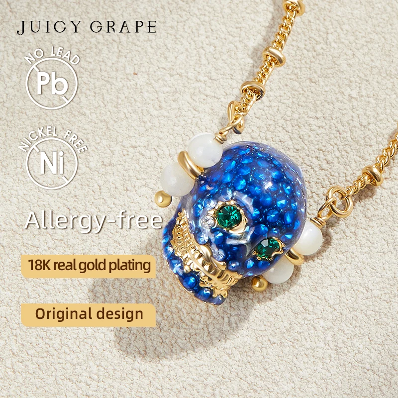 Juicy Grape Skull Halskette – 18 Karat vergoldeter Punk-Anhänger mit blauen Zirkonoxid-Augen | Europäisch-amerikanischer Hip-Hop-Trendschmuck