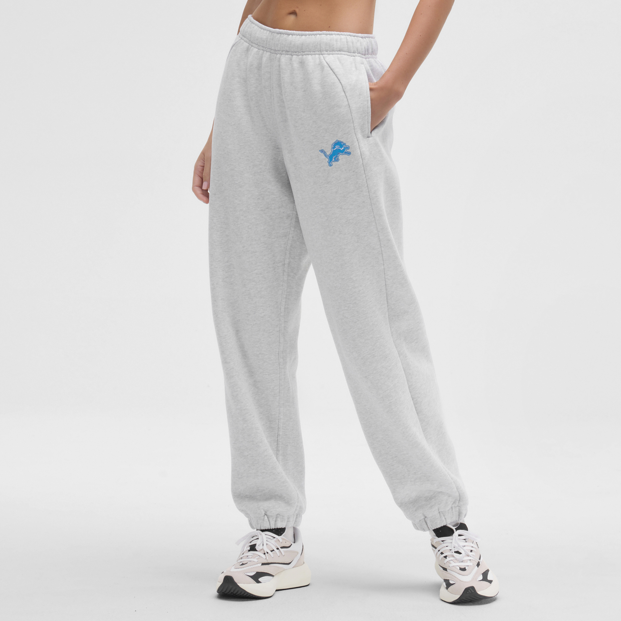 lululemon Heathered Core Ultra Light Grey Detroit Lions Scuba Mid-Rise Oversized Jogger für Damen Image