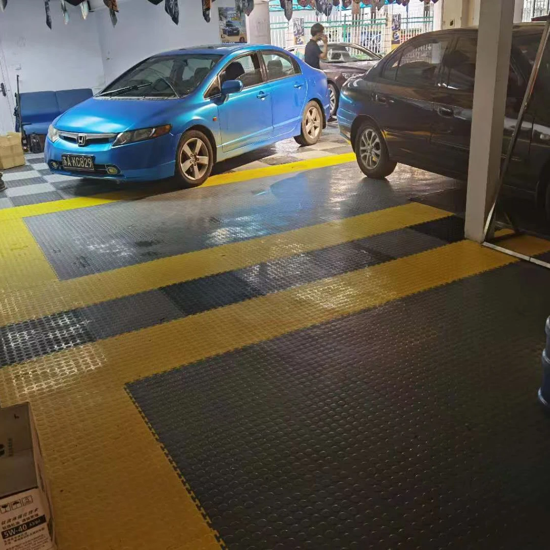 Modulare, rutschfeste Werkstatt-PVC-verriegelnde Garagenbodenfliesen für Parkplatz, Garagenboden, Fliesen, Gummiboden (2 Bewertungen)