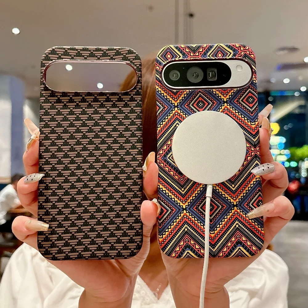 Carbon Fiber Texture Relief Magnetische Business Fall Für Google Pixel 10 Pro XL 9A 8 7 Pro Für Magsafe Lade dünne Licht PC Abdeckung Image