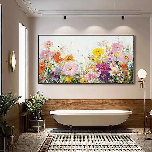 Handgemaltes Ölgemälde einer wunderschönen Frühlingswiese mit Wildblumen. Farbenfrohes Blumenpanorama im modernen Design, Leinwandbild für die Wanddekoration. Image
