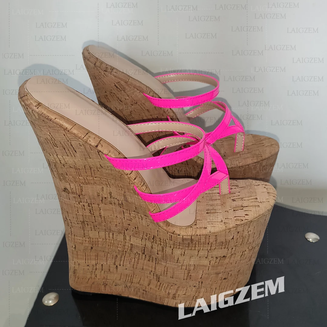 LAIGZEM Frauen Sandalen Plattform Keile Flip Flop Offene spitze 22 CM High Heels Pumps Damen Handgemachte Schuhe Frau Große Größe 39 41 45 48