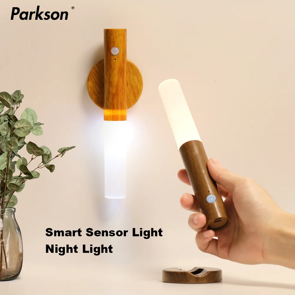 Lampada da parete a LED con sensore di movimento intelligente Lampada da parete magnetica ricaricabile a LED Luce notturna Lampada da parete in legno Lampada da cucina per armadio