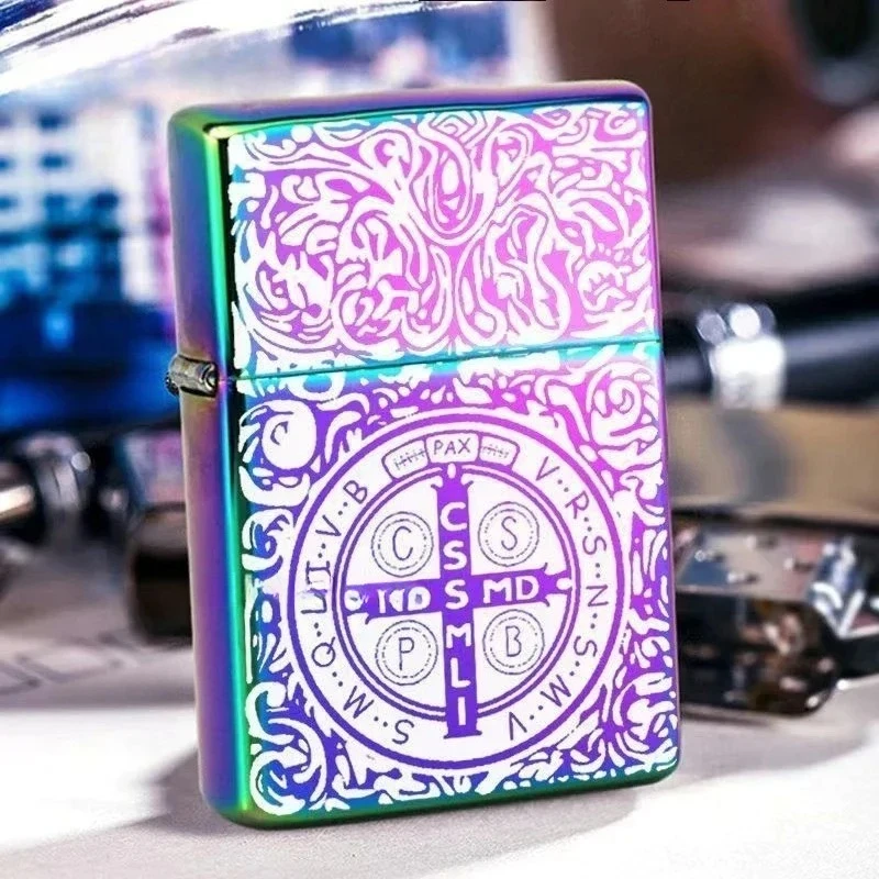 2025 Klassisches Kraftstofffeuerzeug, Metallschleifscheibe, Kerosienfeuerzeug, Raucherzubehör für Herren mit anpassbaren Mustern Image