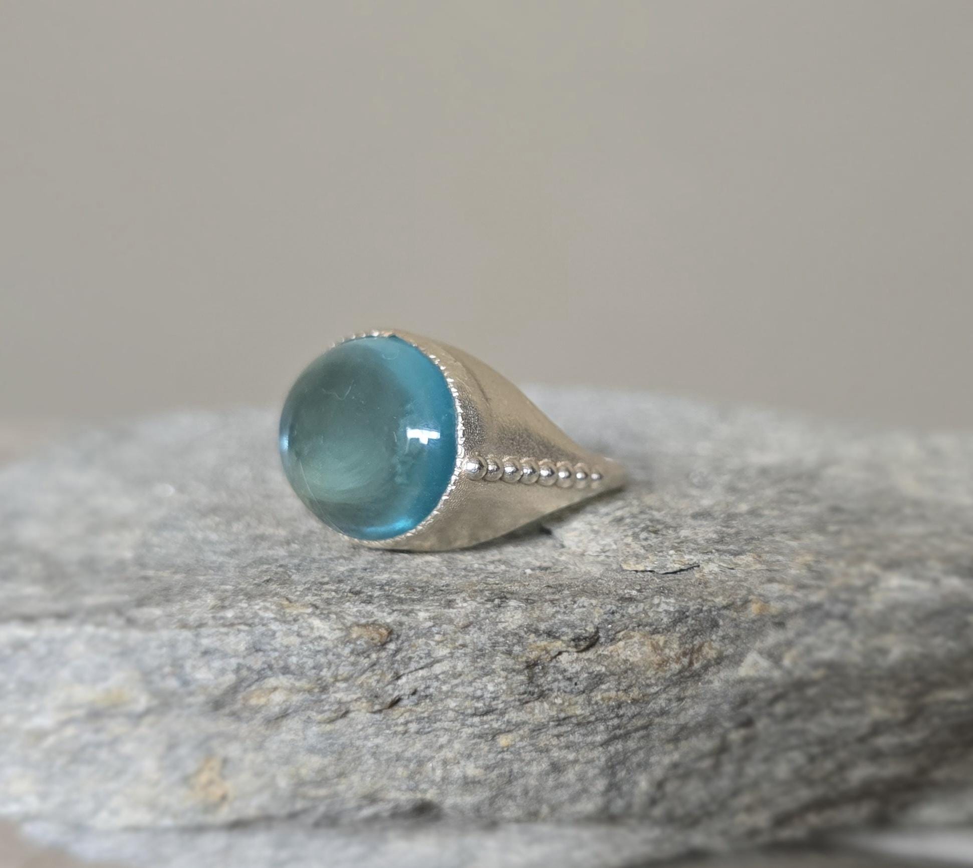 Anello in argento sterling con topazio blu - anello ovale con topazio blu - anello con topazio blu - grande anello con topazio blu - anello in argento
