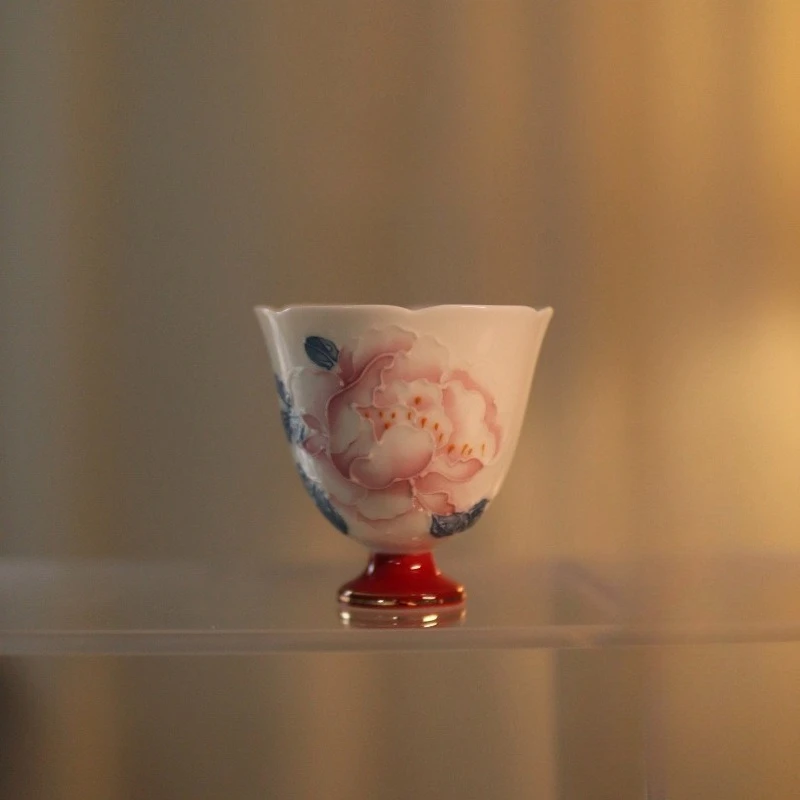 Reine handgemachte Blumenmund-Meisterbecher, handbemalte, stapelbare Pfingstrosen-Teetasse, hochwertige, goldbemalte Teetasse, Kung-Fu-Tee Image