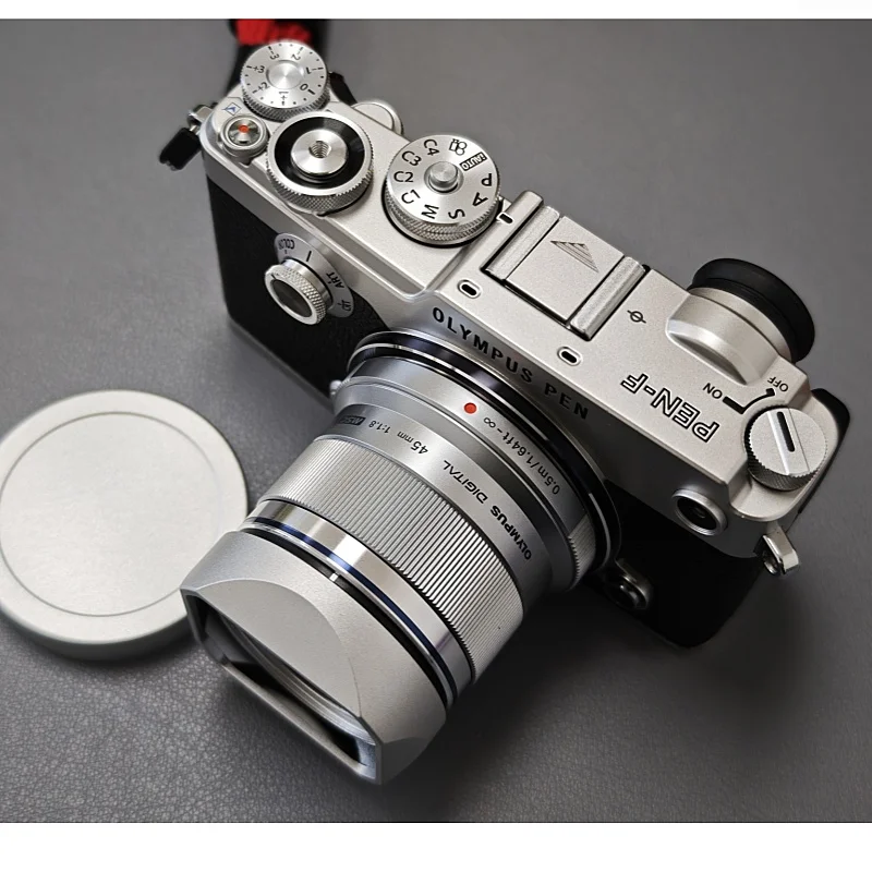 Professionelles Design für Olympus M.Zuiko Digital 45 mm F1.8 Metall-Bajonett-Gegenlichtblende, mit Metallkappe geliefert Image