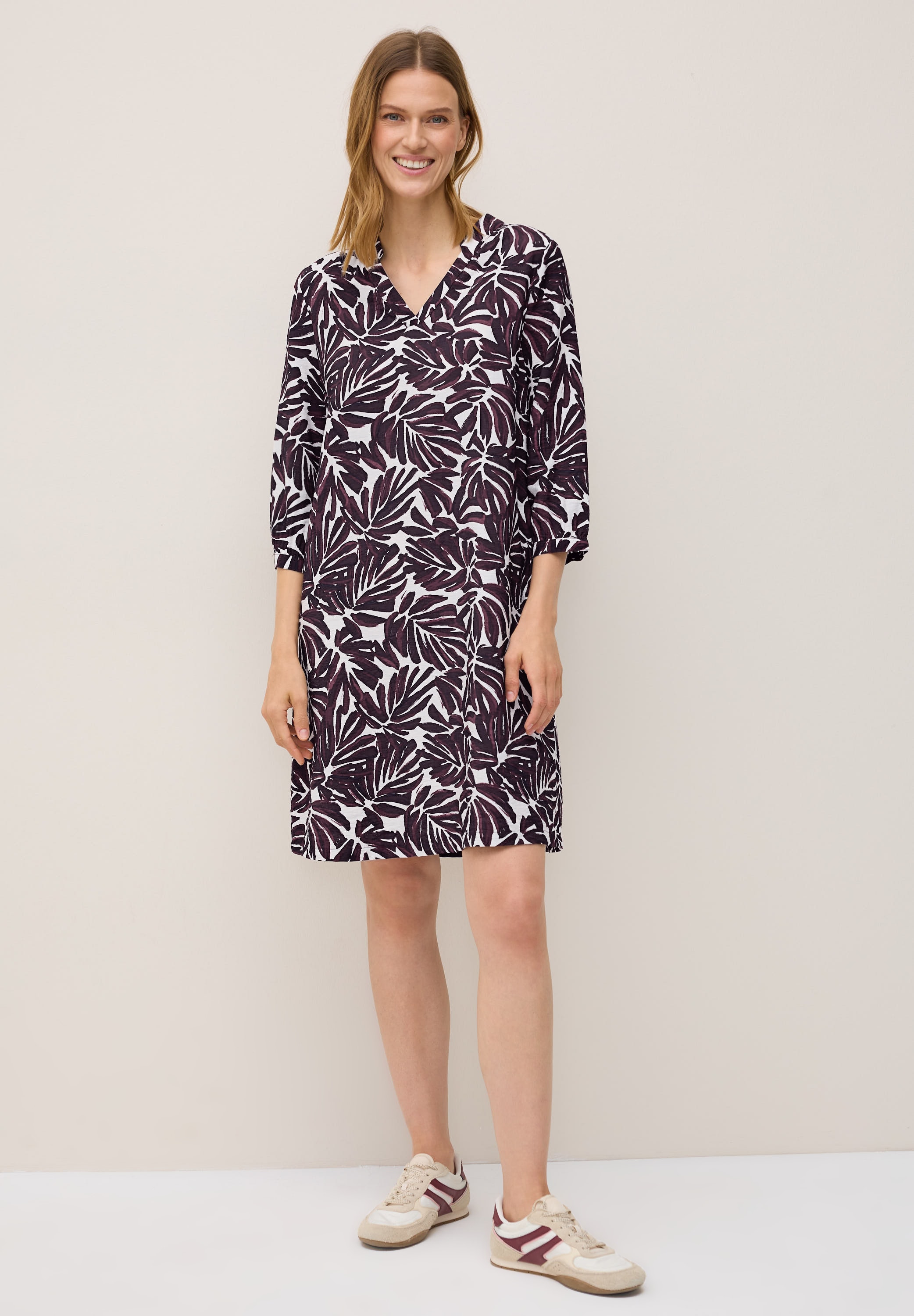 Sommerkleid CECIL, Damen, Gr. M (40), US-Größen, rot (mulberry rot), Stoff, 88% Viskose, 12% Polyamid, unifarben, comfort fit knieumspielend, V-Ausschnitt, Manschette, Kleider Sommerkleid, knielang