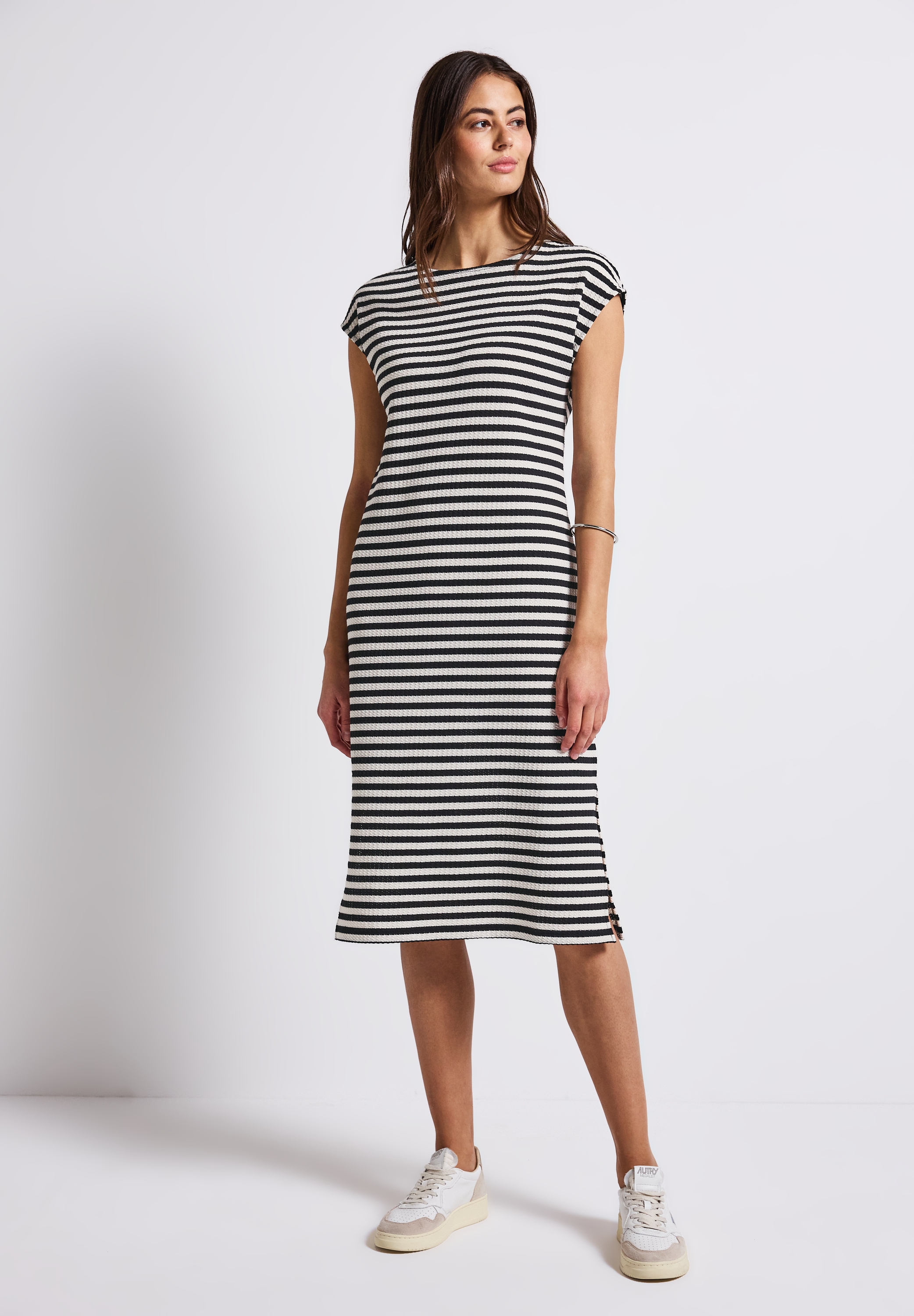 Midikleid STREET ONE, Damen, Gr. 44, EURO-Größen, schwarz, Web, 75% Baumwolle, 25% Polyester, gestreift, normal wadenlang, U-Boot-Ausschnitt, abgesteppt, Kleider Midikleid, mit Streifen