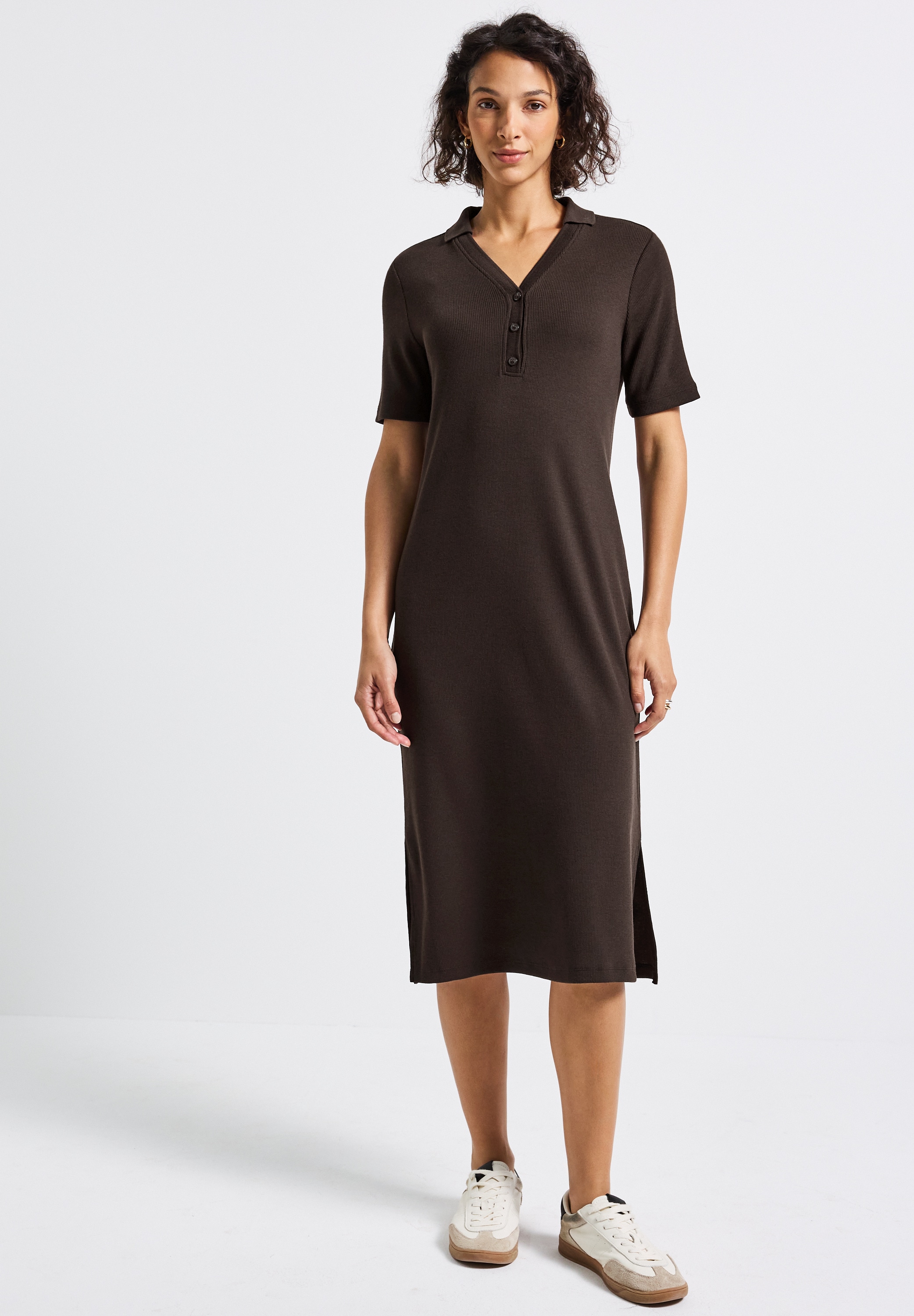 Midikleid STREET ONE, Damen, Gr. 38, EURO-Größen, braun (deep roast braun), Stoff, 63% Polyester, 34% Viskose, 3% Elasthan, unifarben, normal knieumspielend, V-Ausschnitt, abgesteppt, Kleider Midikleid, in Unifarbe