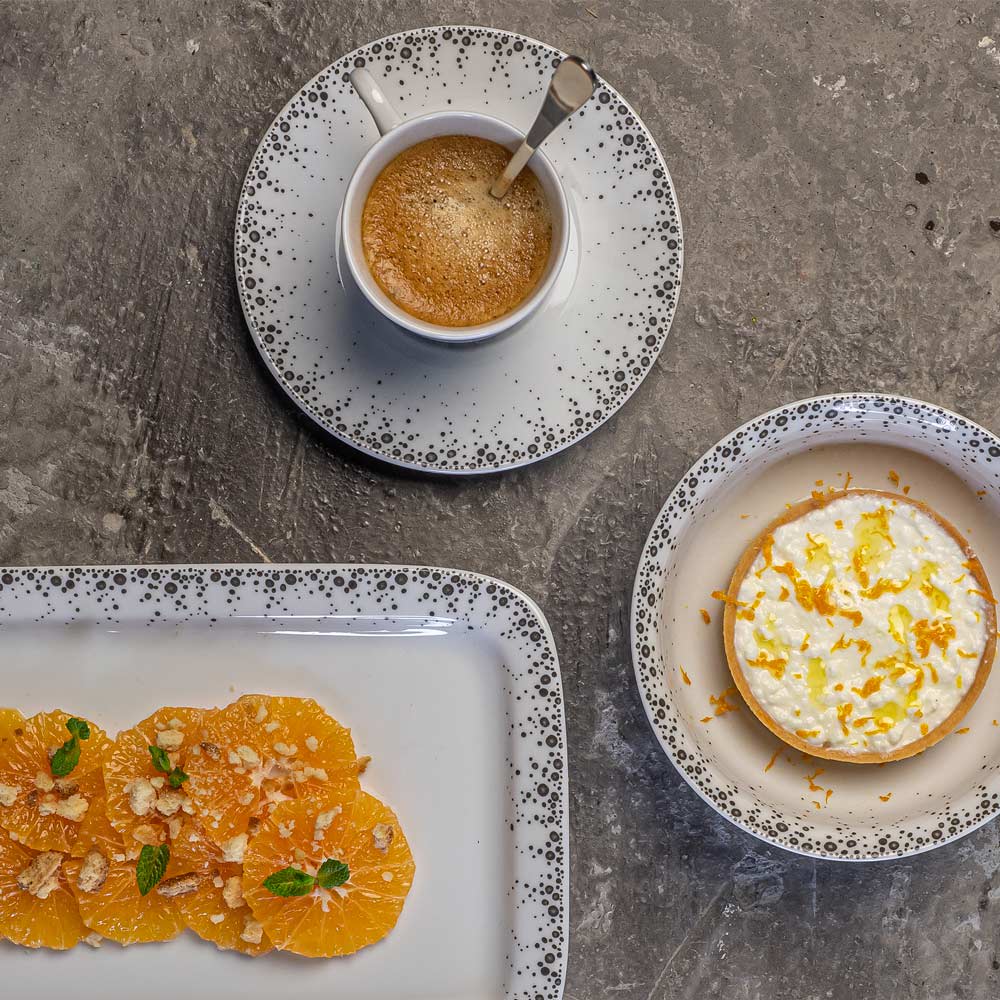 Lot de 6 tasses et sa sous-tasse gris 12 cl blanc en porcelaine