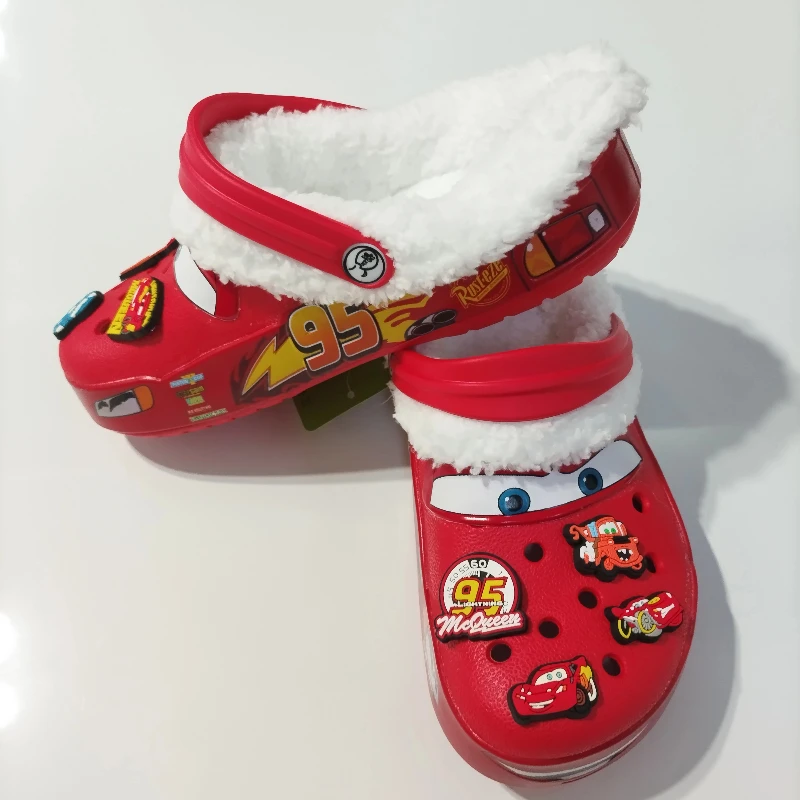 Disney Lightning McQueen Winter warme und bequeme Plüsch süße dekorative Schuhe Blumenobermaterial Hausschuhe für Weihnachtsgeschenke