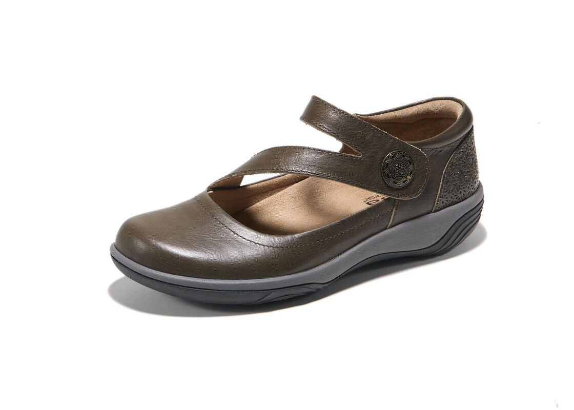 Wide Width Women's Ava Slip-On Flat by HÃ¤lsa in Grey (Size 8 1/2 W)