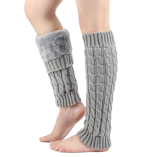 Weihnachtliche Strick-Beinstulpen für Damen, erhältlich in verschiedenen Farben, kuschelig und stylisch, perfekt für die Wintermode und als Weihnachtsgeschenk. Image