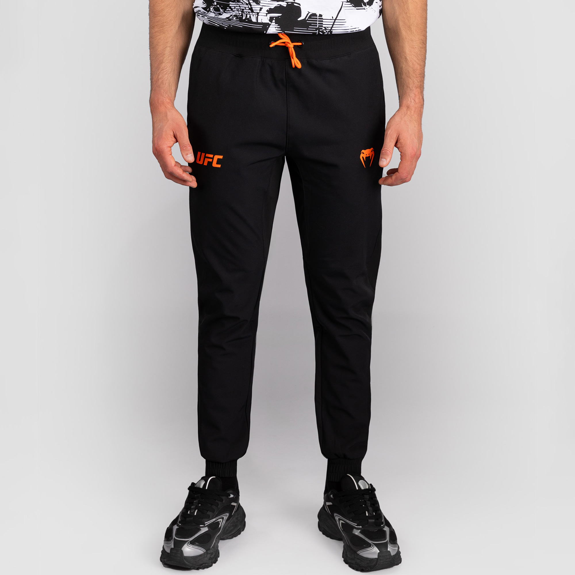 UFC Zenith by Venum Herren Jogginghose, Schwarz, Authentic Fight Week Image