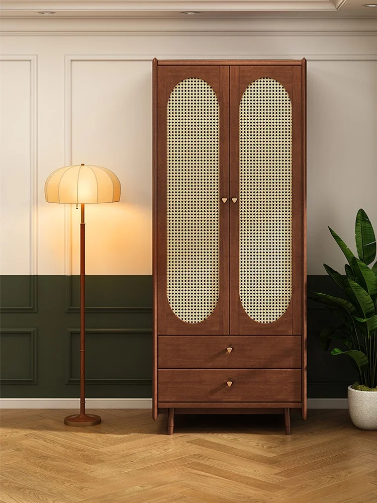 Ästhetischer Kleiderschrank aus Massivholz, Hauptschlafzimmer für zu Hause, kleiner Kleiderschrank zum Aufhängen, französischer Retro-Stil