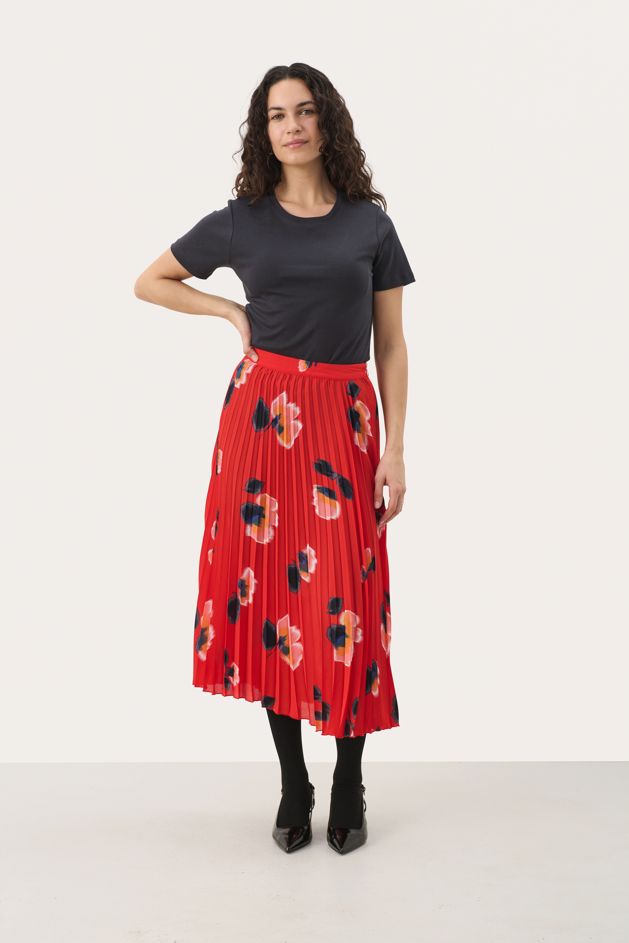 Rock Gerade Passform Mars Red Blurred Flower multicolour Image