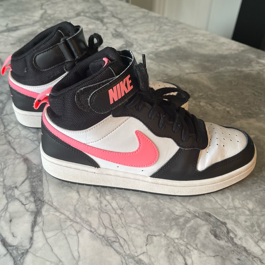 Nike Shoes | Good Condition! Nike Court Borough Mid 2 Nike Black And Pink Sneakers Size 4.5 | Color: Black/Pink | Size: 4.5g