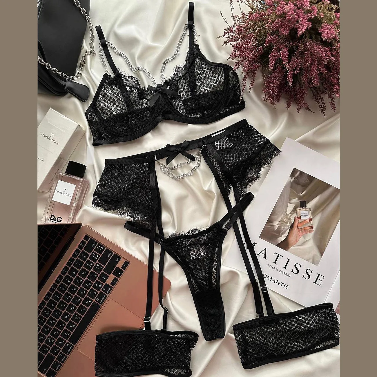 Lingerie sous-vêtements soutiens-gorge ensembles dentelle jarretière Lingerie femmes intimes 2024 soutien-gorge à armatures et culotte tongs dames ensemble de sous-vêtements