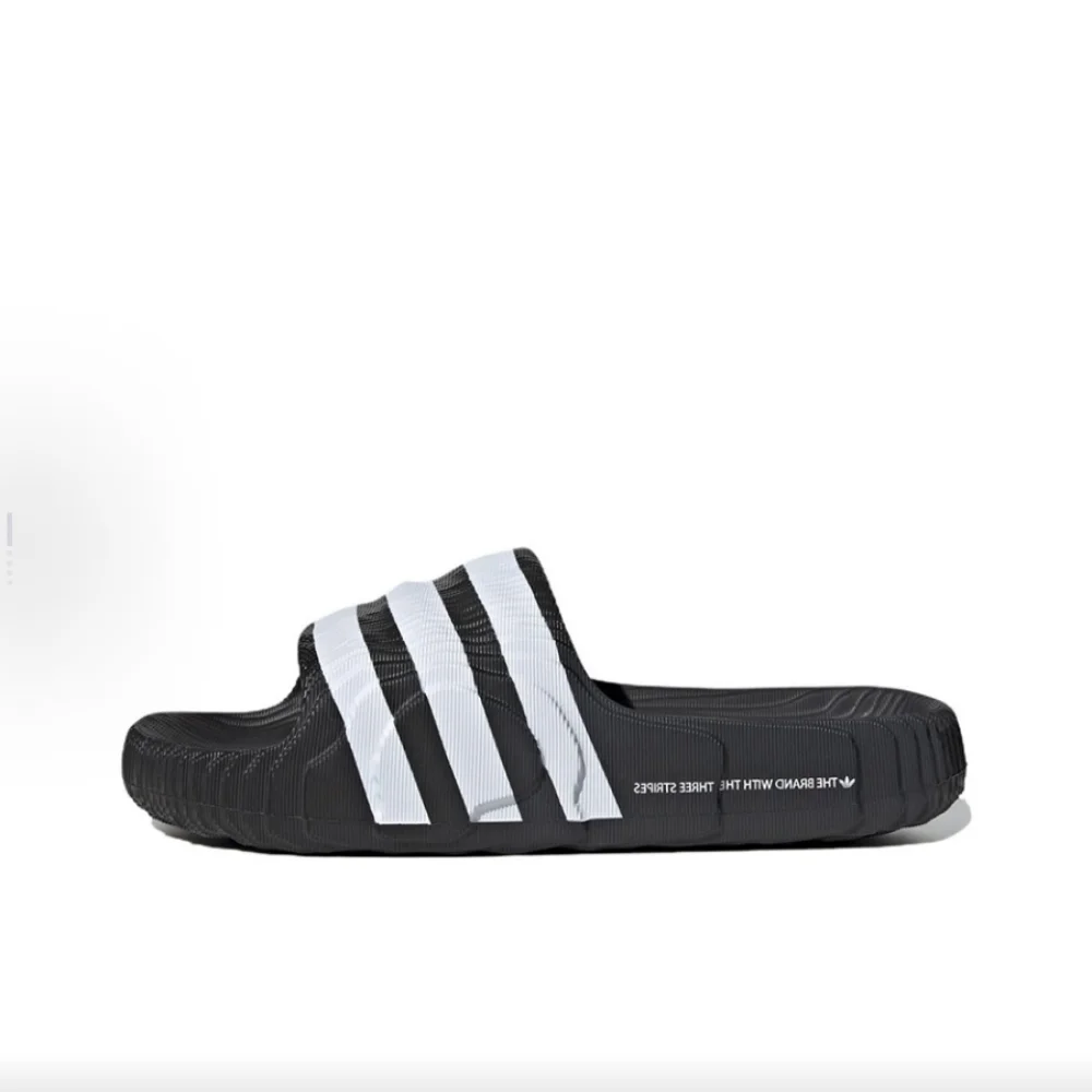 adidas Originals ADILETTE 22 Outdoor-Bekleidung mit dicken Sohlen, bequem und langlebig, EVA, abriebfest, Unisex-Stil IF3670