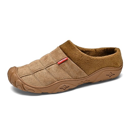 Braune, gesteppte Herren-Slipper mit Fleecefutter – warmes und bequemes Schuhwerk für Winter und Freizeit. Image