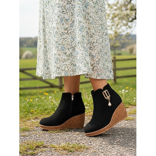 Schwarze Keilstiefeletten für Damen – schicke, hochhackige, fleecegefütterte Stiefeletten mit seitlichem Reißverschluss und Zierperlen, vielseitiges Schuhwerk für Herbst, Winter und festliche Anlässe. Image