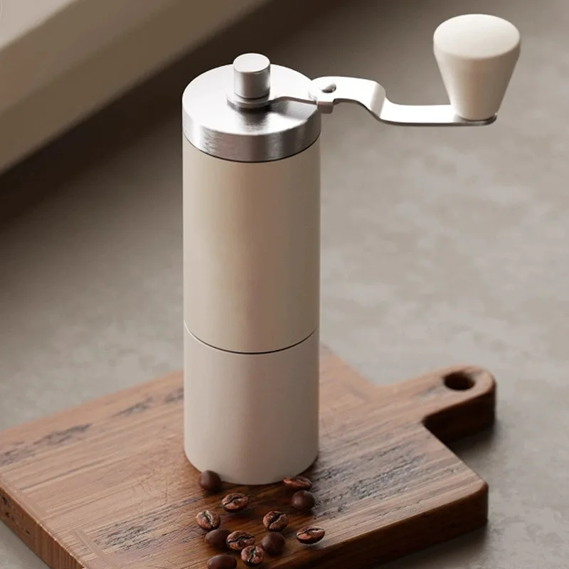 Handgekurbelte Kaffeemühle, tragbare Kaffeemaschine aus Edelstahl, handgekurbelte Mühle, Kaffeebohnenmühle Image