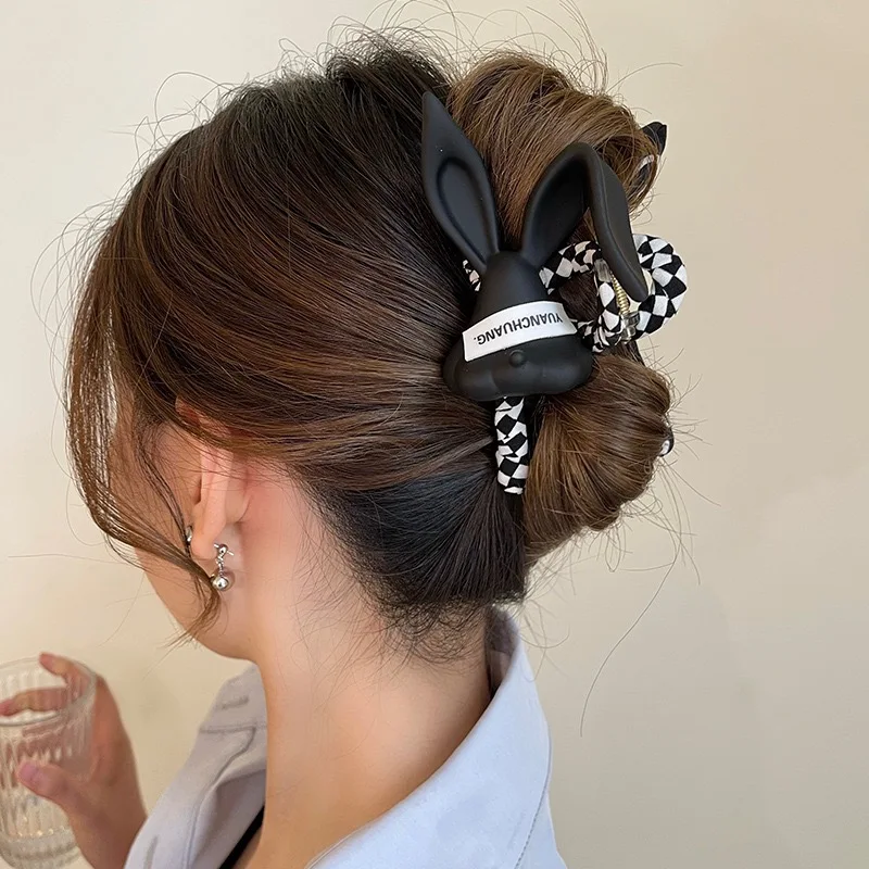 Niedliche Gentleman-Kaninchenhaarspange mit gefaltetem Ohr für den Hinterkopf, High-End-Gefühl, große Damen-Klauenklammer, einfache Haarschleife Image