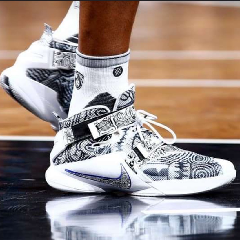 Nike Shoes | Euc Nike Lebron Soldier Ix 9 Limited Edition "Freegums" Mens Sz13- #810 | Color: Black/White | Size: 13