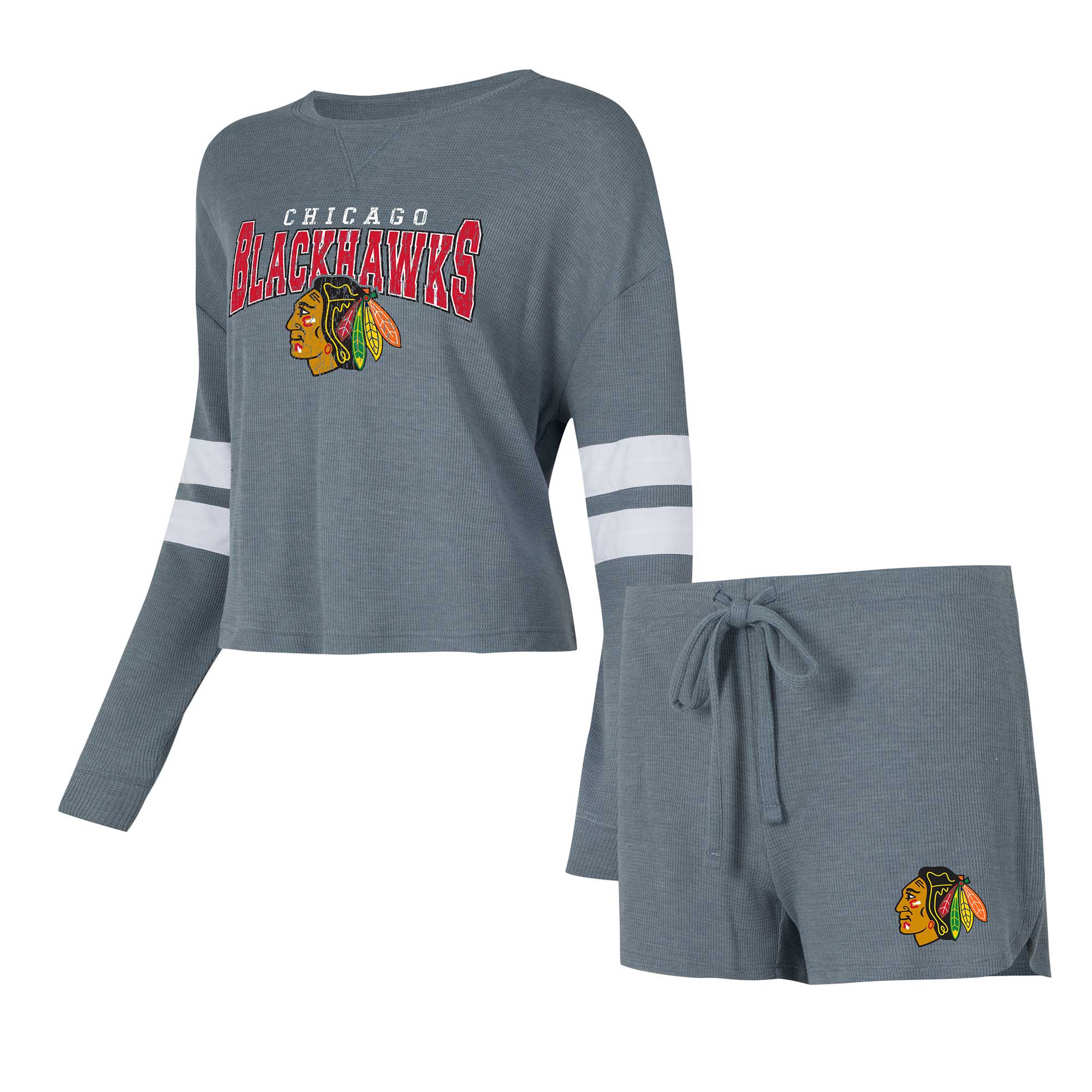 Damen-Schlafanzug-Set von Concepts Sport in Grau mit Chicago Blackhawks Meadow-Motiv, bestehend aus Langarmshirt und Shorts. Image