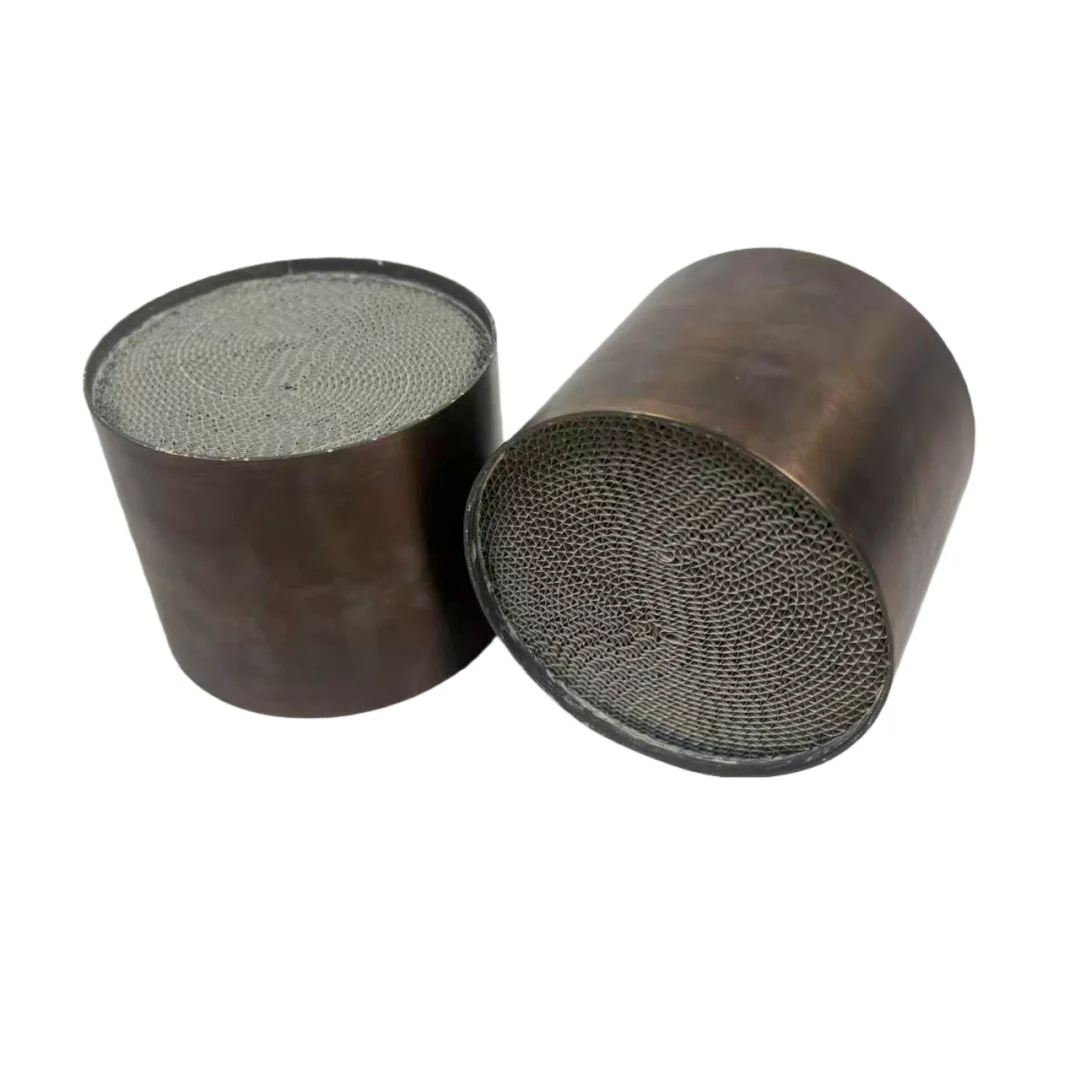 EURO 4 Universal 200 Zellen Metallic Wabenkatalysatorkern 98 × 80 mm | Metallsubstrateinsatz mit hohem Durchfluss Image