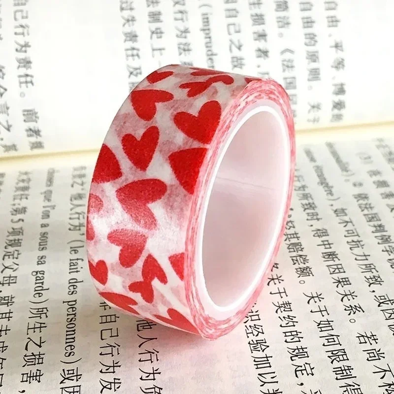 Neue 1 Rolle DIY dekoratives Papier-Bastelband, rotes Liebesherz-Muster, Valentinstag, selbstklebend, niedliches Briefpapier, Schulbedarf Image