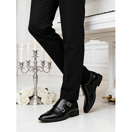 Schwarze, formelle Herren-Schuhe aus Kunstleder mit doppeltem Monk-Riemen und glänzender Oberfläche – stilvolles und elegantes Schuhwerk für Business, Hochzeiten und besondere Anlässe.