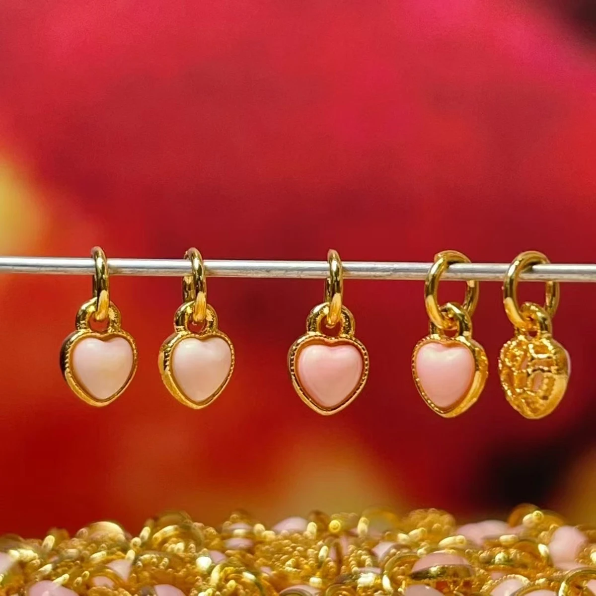 5 teile/paket 5x7mm Rosa Naturstein Herzförmige Charms für Schmuck Machen Liefert DIY Halskette Armband Zubehör großhandel Image