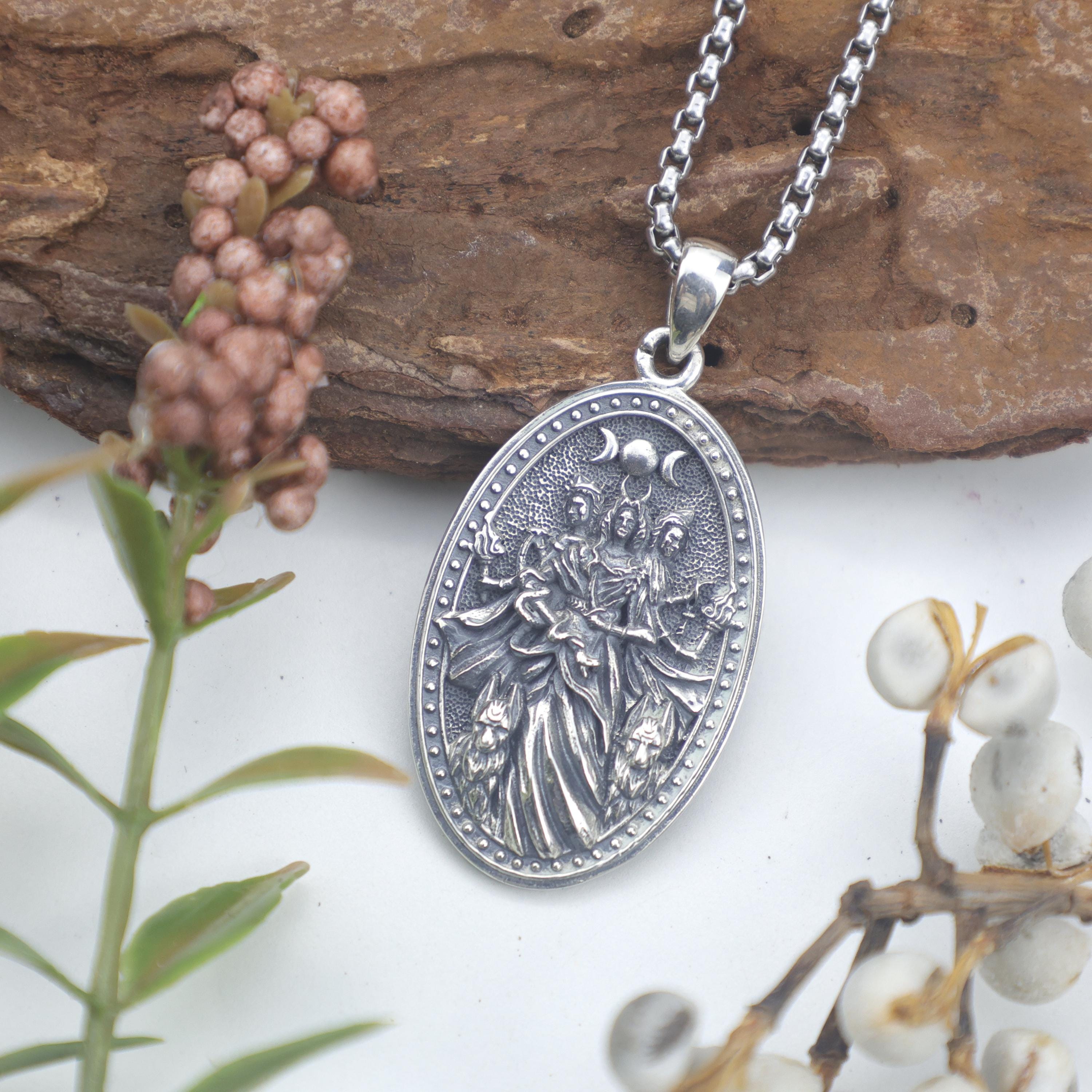 Collana della Dea della Tripla Luna Ecate - Ciondolo della Stregoneria in Argento Sterling 925, Gioiello della Dea Pagana Wicca di Protezione e Potere