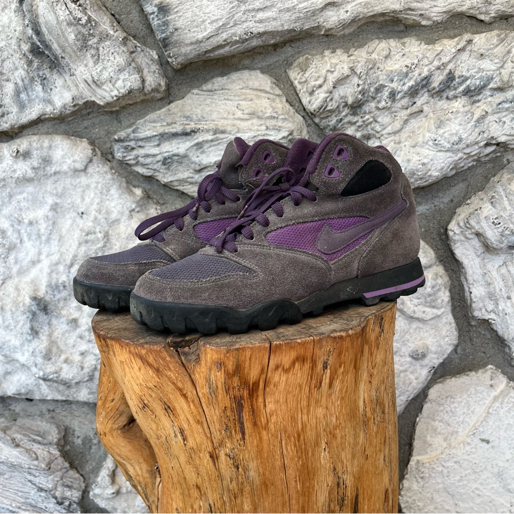 Nike Shoes | Vintage Nike Hiking Boots Women's 8 930709 Ib 1993 Nike Caldera Hiking Boots | Color: Gray/Purple | Size: 8