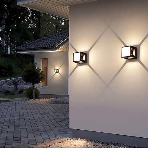 Moderne, schlichte, quadratische LED-Außenwandleuchte aus ABS, wasserdicht, für den Garten Image