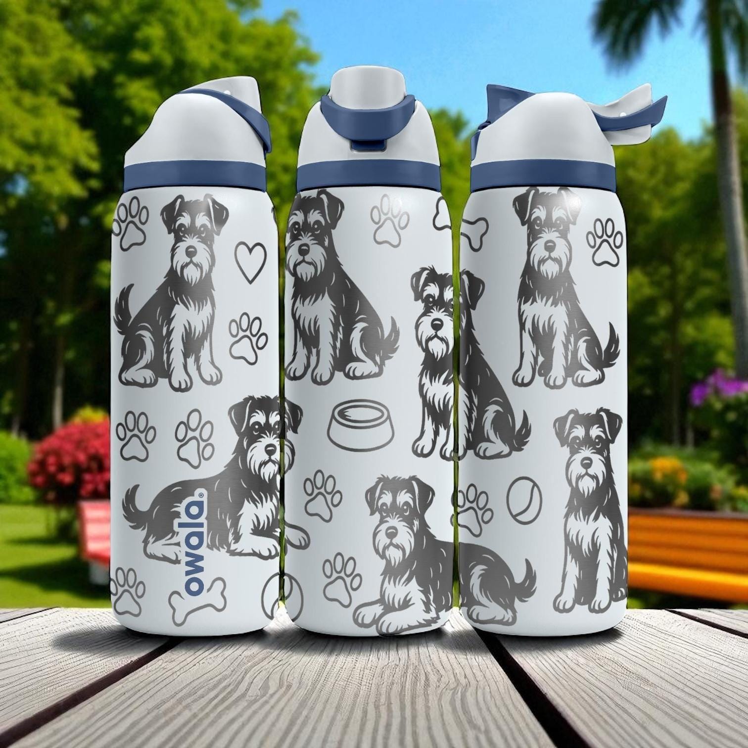 Bottiglia Owala con incisione di Schnauzer - Un simpatico regalo per gli amanti degli Schnauzer - Bottiglia d'acqua personalizzata da 473 ml, 710 ml,