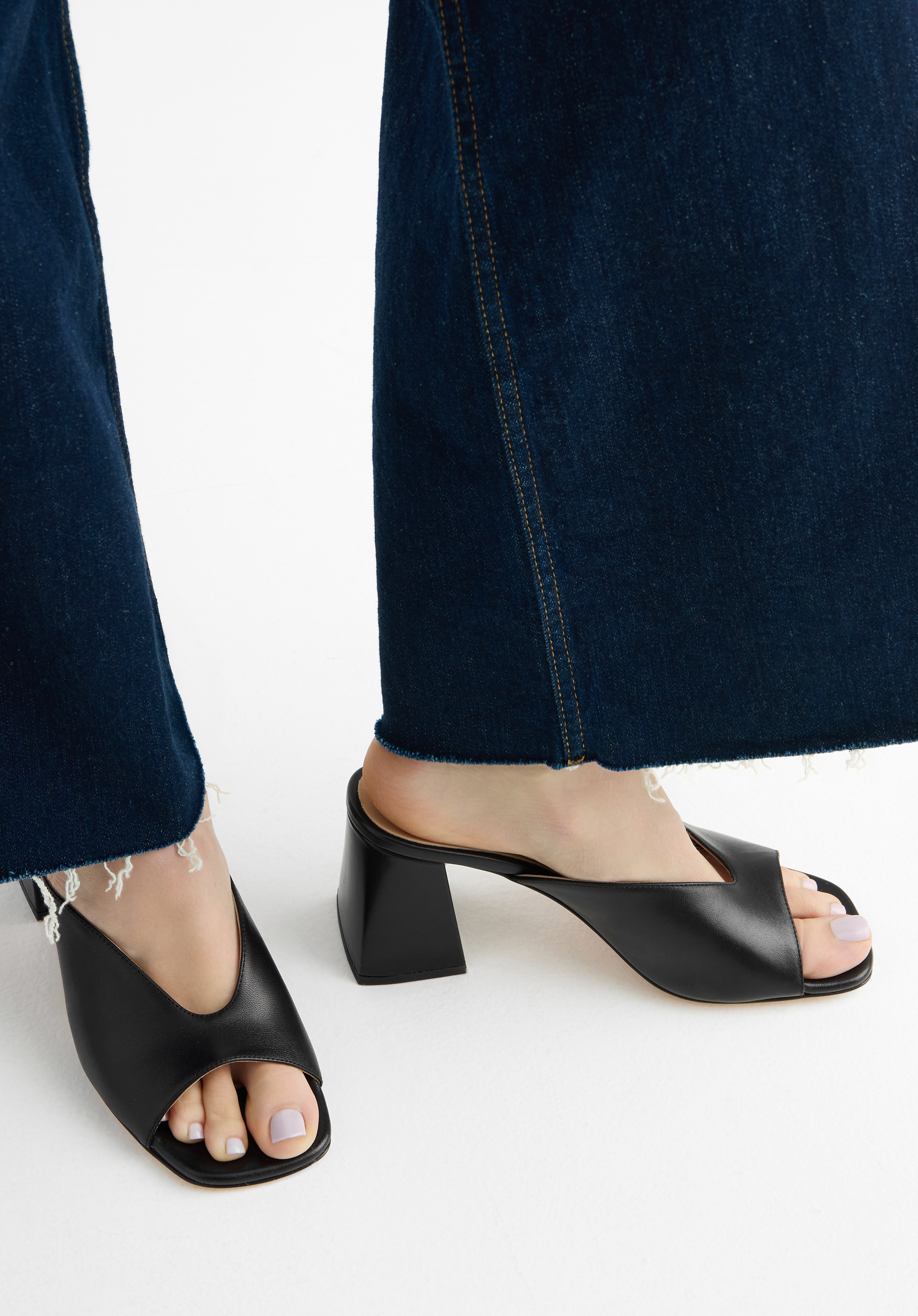 Wittchen Damen-Pantoletten aus echtem Leder mit Absatz, schwarz Image