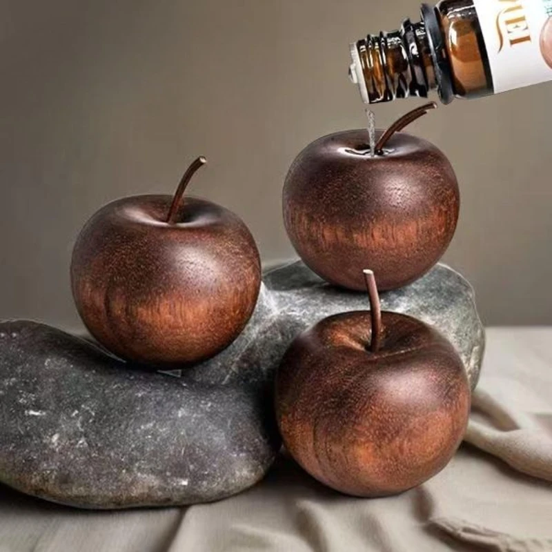 Natürlicher Massivholz-Apfel-Diffusor für ätherische Öle, Innenauto-Deodorant-Diffusor, Holz-Räucherstäbchen, dekorativ Image