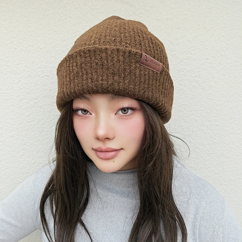 Winter-Strickmütze mit Etikett, dicke Wolle, Beanie-Mütze, hält warm, Gehörschutz, Häkelmütze für Mädchen und Frauen, Outdoor-Aktivitäten, täglich Image