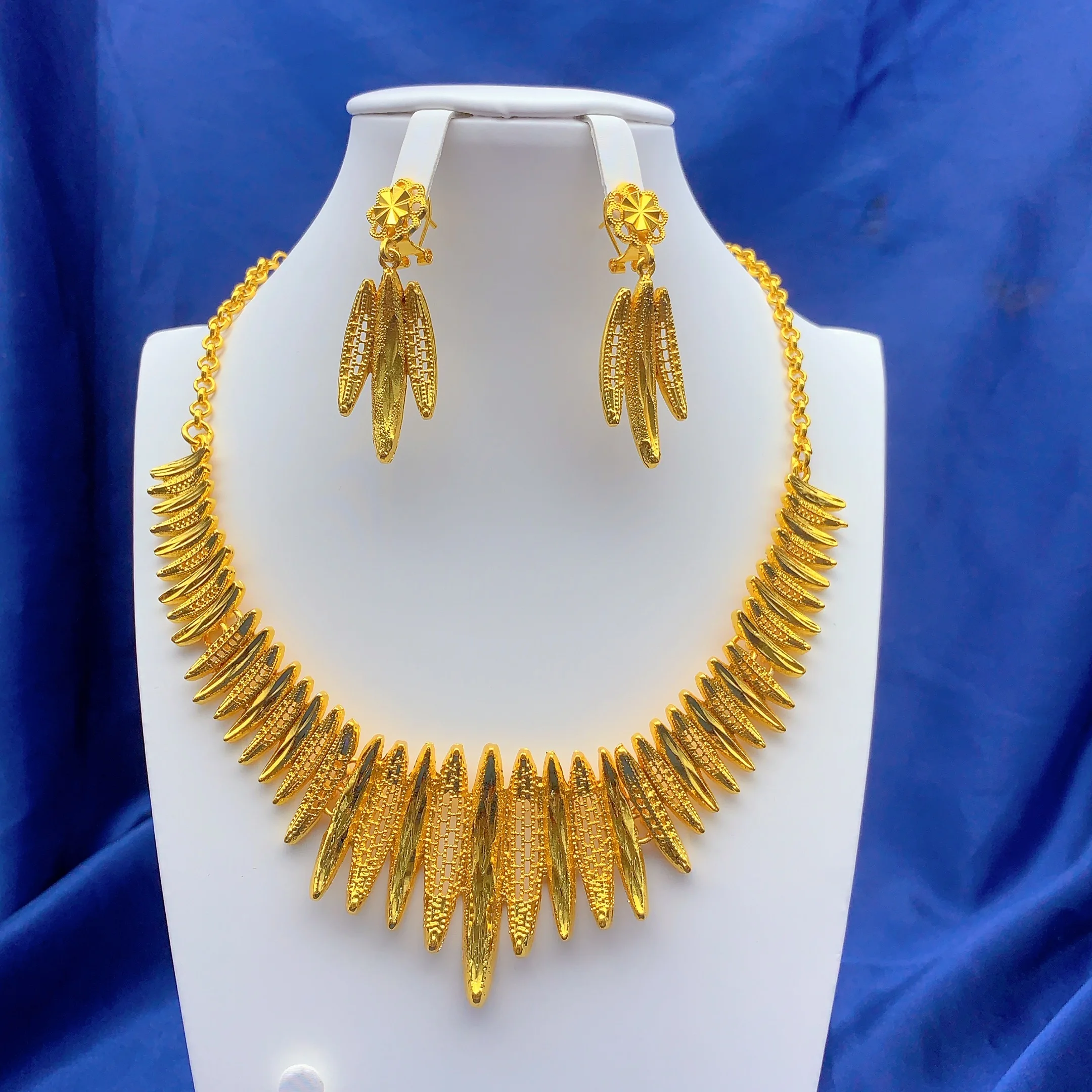ANIID Dubai 24K Set di gioielli color oro Matrimonio Collana africana Orecchini per le donne Nigeriano Indiano Sposa 2 pezzi Set Regali per feste