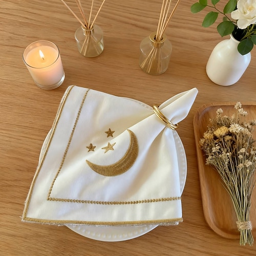Tischserviette zum Ramadan-Eid-Fest, bestickte Sterne aus dem Nahen Osten Mond, hochwertiges Baumwoll-Leinen-Tischtuch, Tischdekoration mit Goldfaden für Esszimmer und festliche Anlässe Image