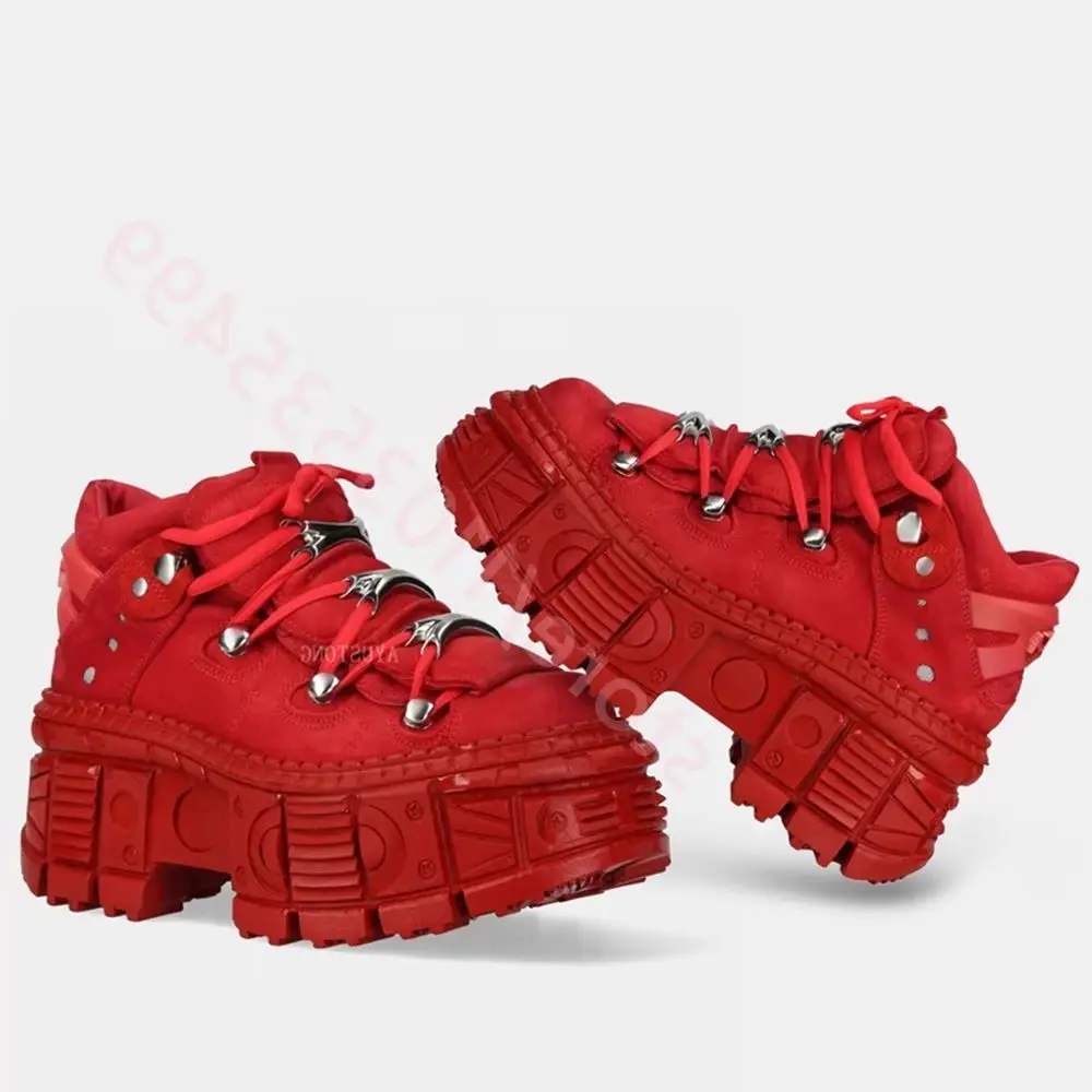 Metallniete Punk-Sport-Freizeitschuhe 2025, Herbst, neue Street-Rock-Schnürstiefel, kurze Stiefel, modische dicke Sohle, runde Zehen-Stiefeletten